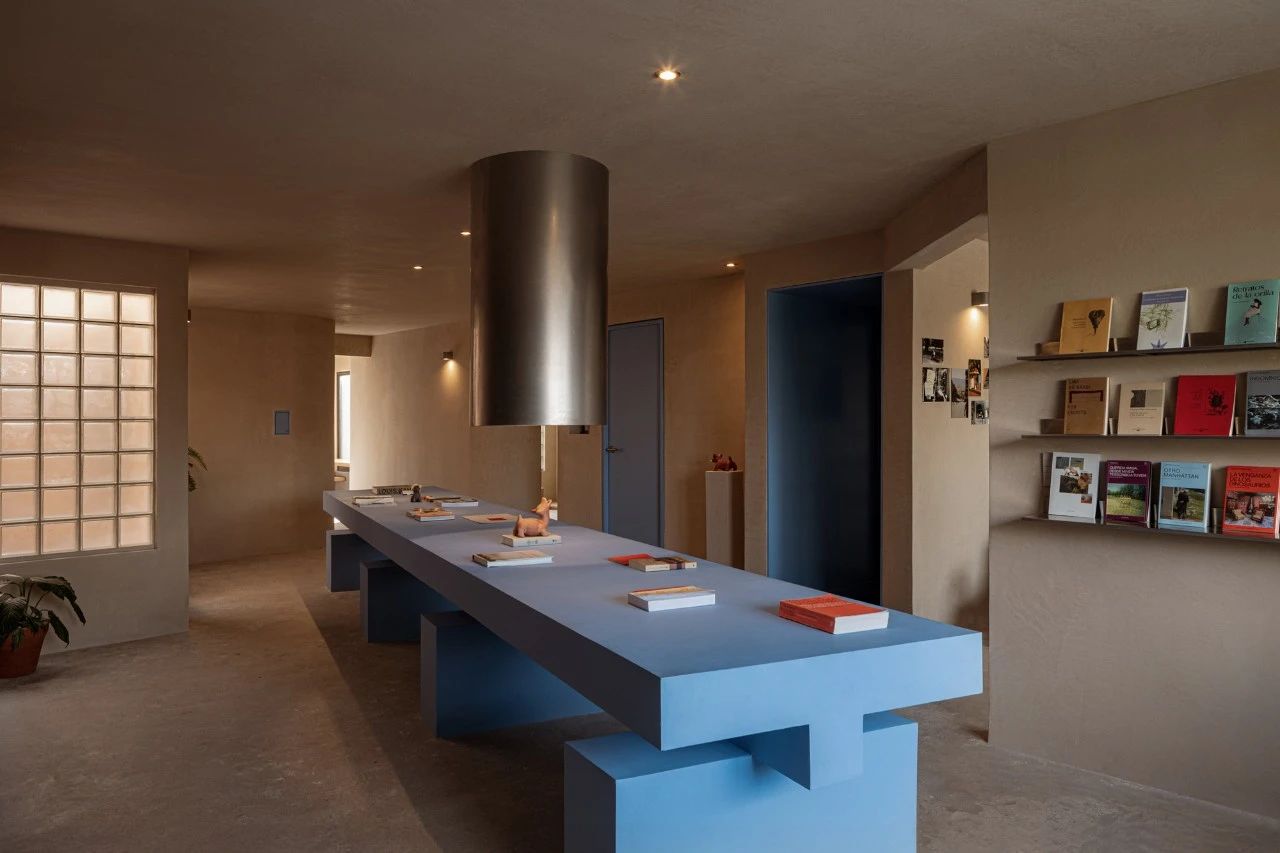 逗号与分号书店丨墨西哥克雷塔罗丨Verduzco Guerra-13