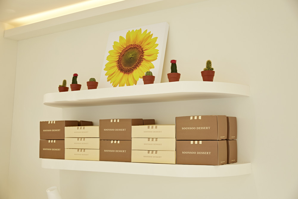 白色简约小甜品店，纯净之美-10