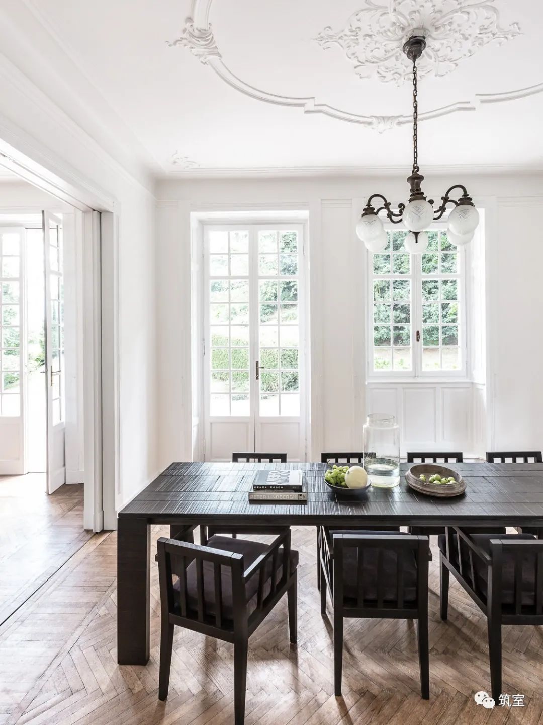 城市水泥森林中的异域风光丨国际名师,国际知名设计公司-11