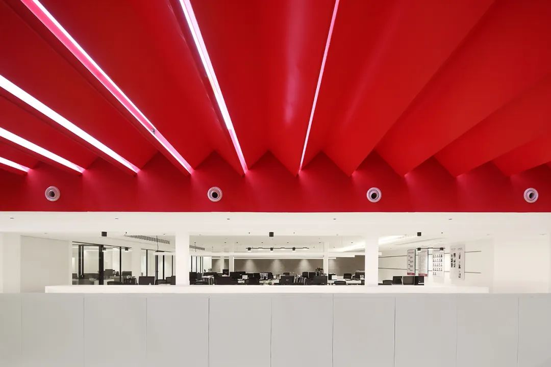 可瑞舒适家杭州总部 | 白色盒子里的共享办公空间-27