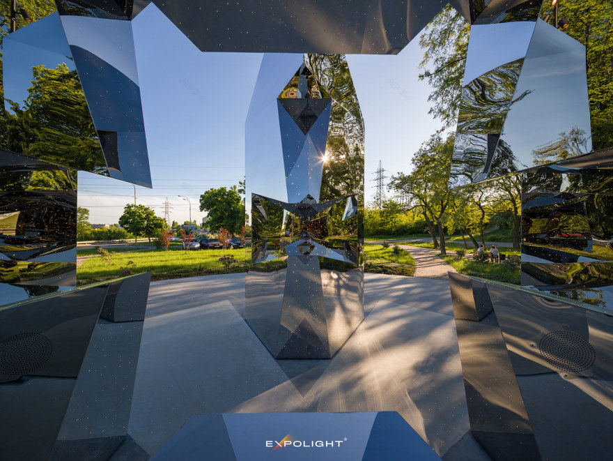 维什霍罗德英雄十字勋章(注:这里CROSS OF HEROES直译为英雄十字勋章 ,VYSHGOROD是乌克兰基辅州的一个城市维什霍罗德,由于不清楚具体语境,这样的组合可能是该城市相关的一种勋章名称,仅作参考) -3