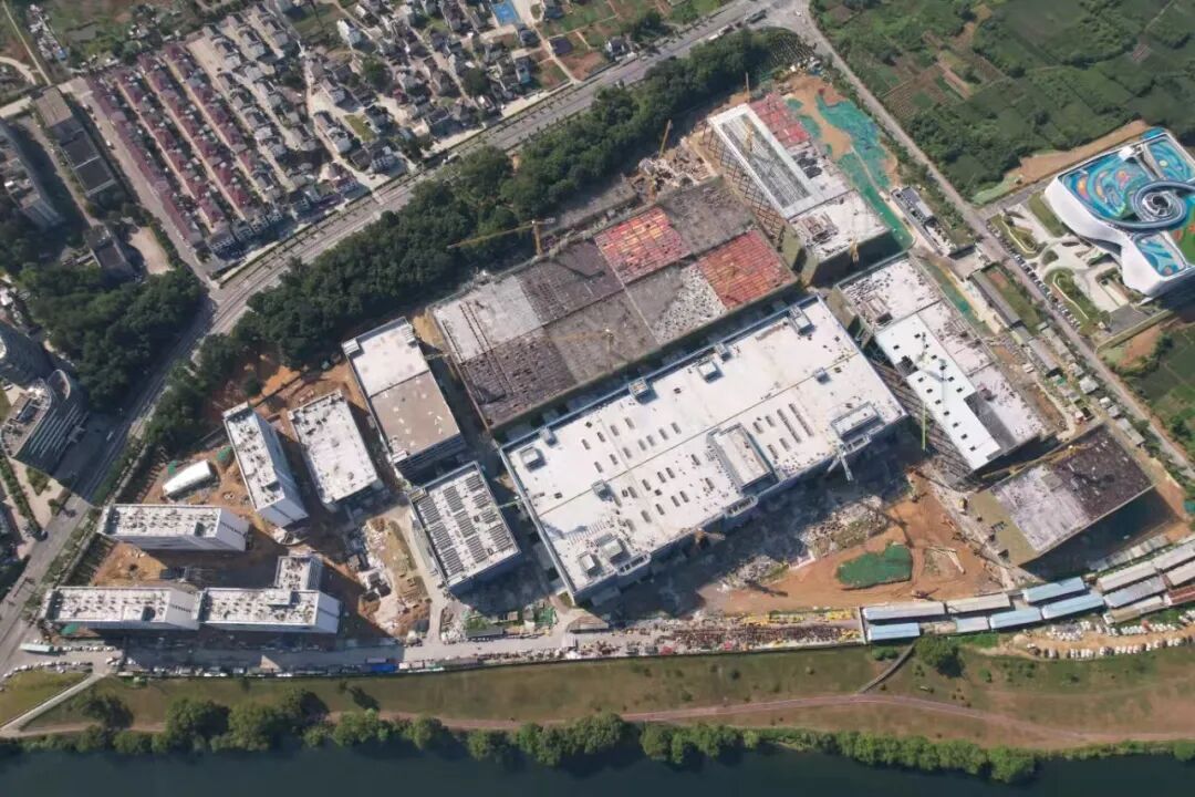 党员突击队|在变化中淬炼——记卡游科技动漫衍生品生产基地项目党员突击队-25