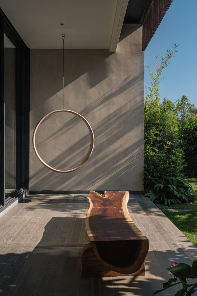 盖亚

注：GAIA在天文学等领域常指盖亚，它既是希腊神话中的大地女神名，也被用于命名欧洲空间局的天体测量卫星等 丨印度丨FADD Studio-15