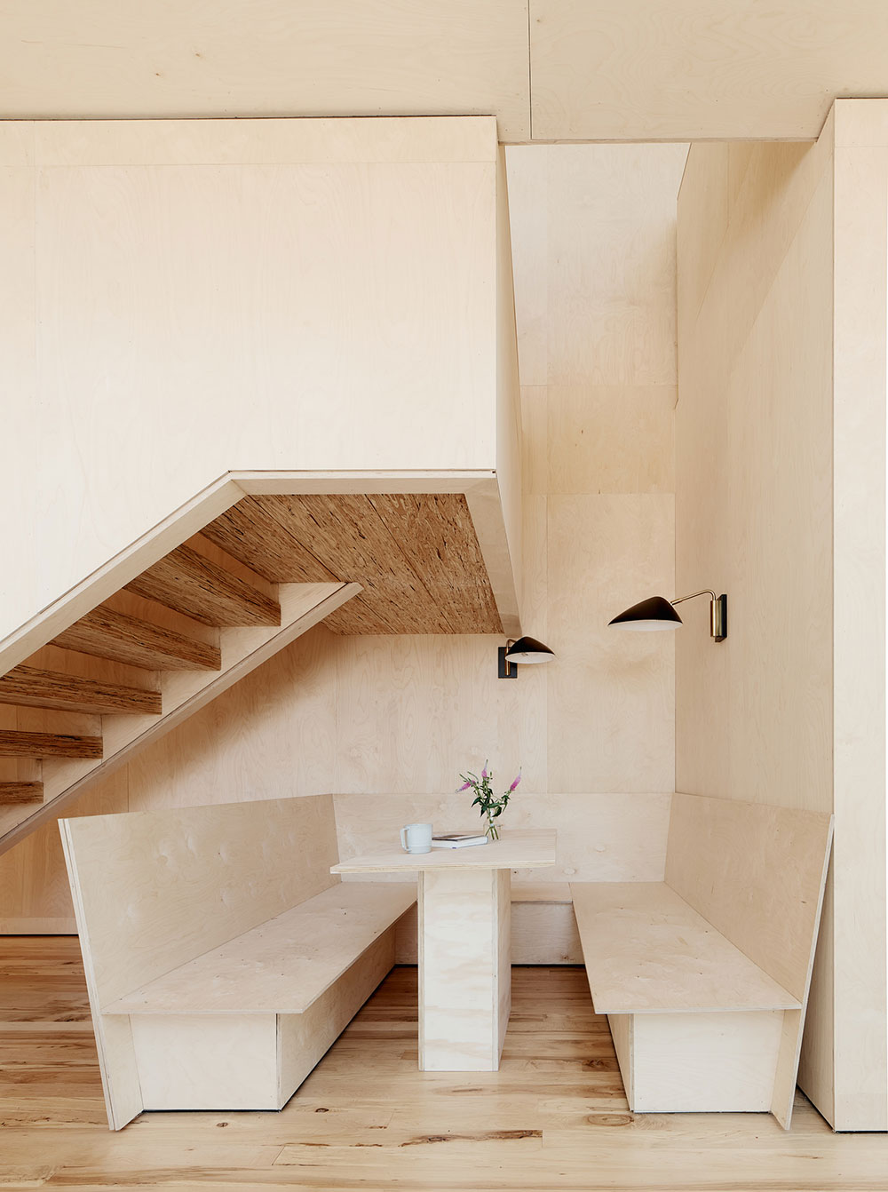 加州纳帕谷的现代玻璃金属森林别墅-5