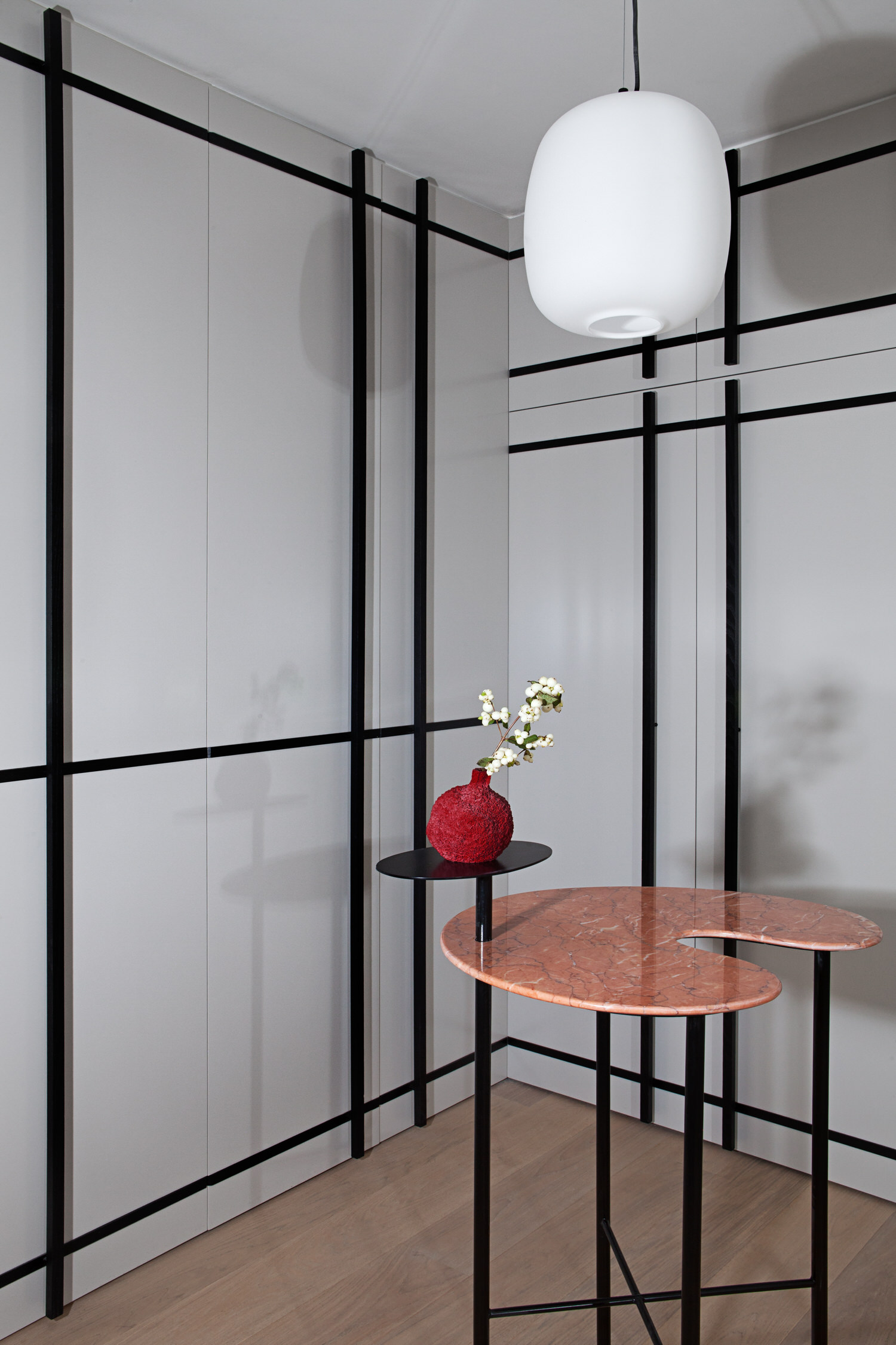 Madrid 公寓的趣味翻新 | 工业风与温馨家居的完美融合-1