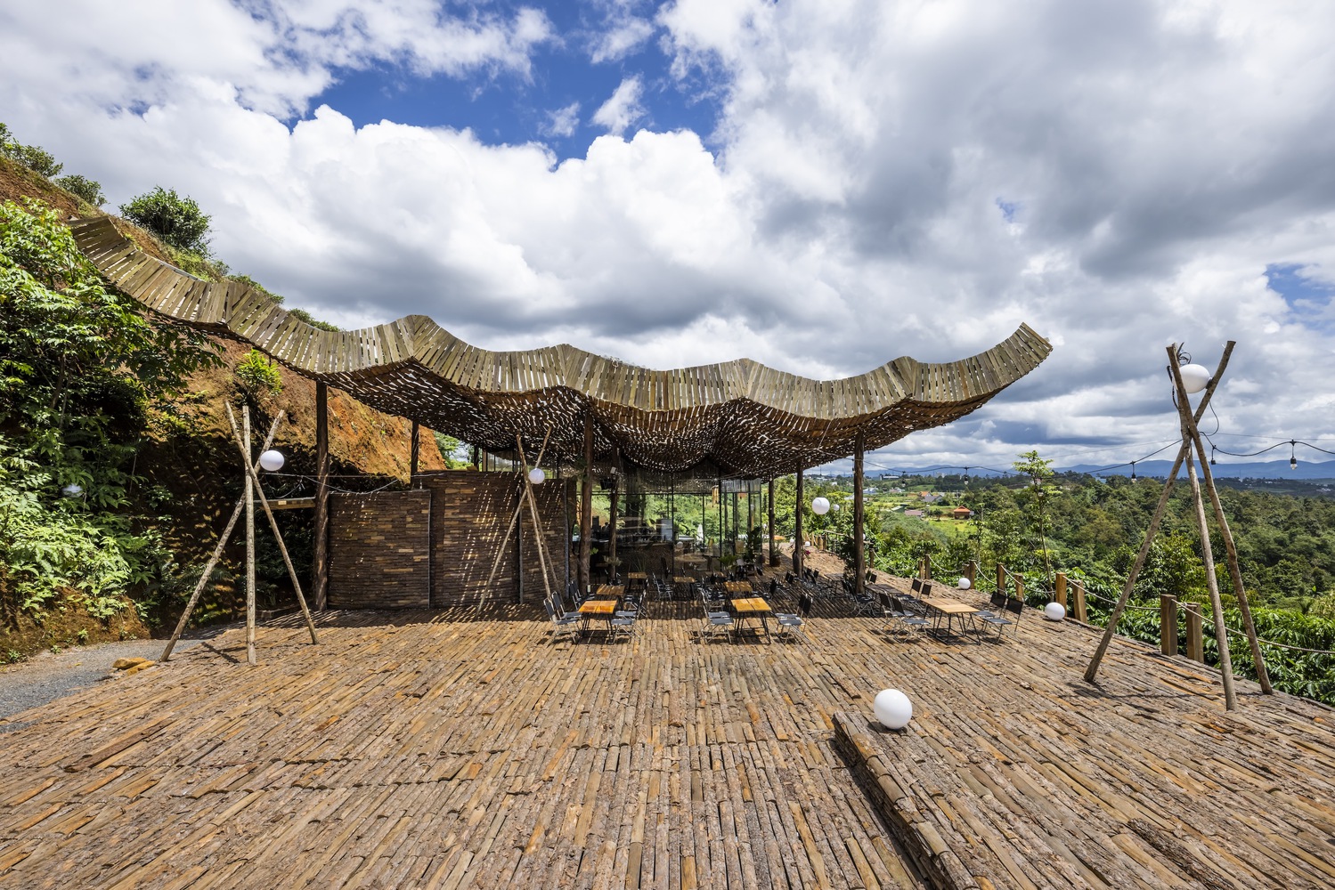 融入自然的宁静咖啡馆丨越南丨The Bloom-31