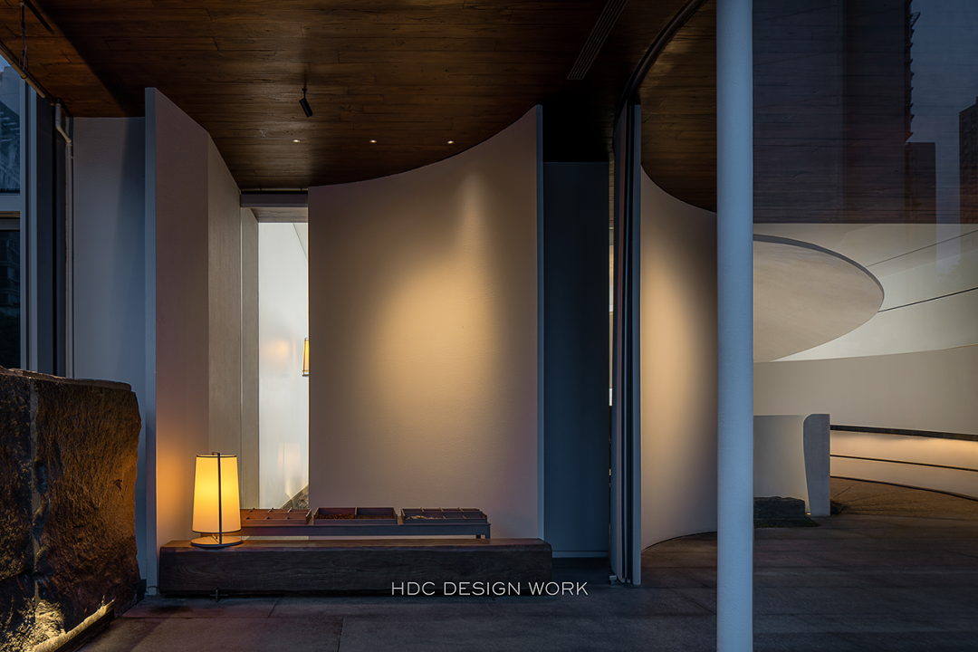 春天来了·创新徽菜餐厅设计丨中国南昌丨成都蜂鸟设计-17