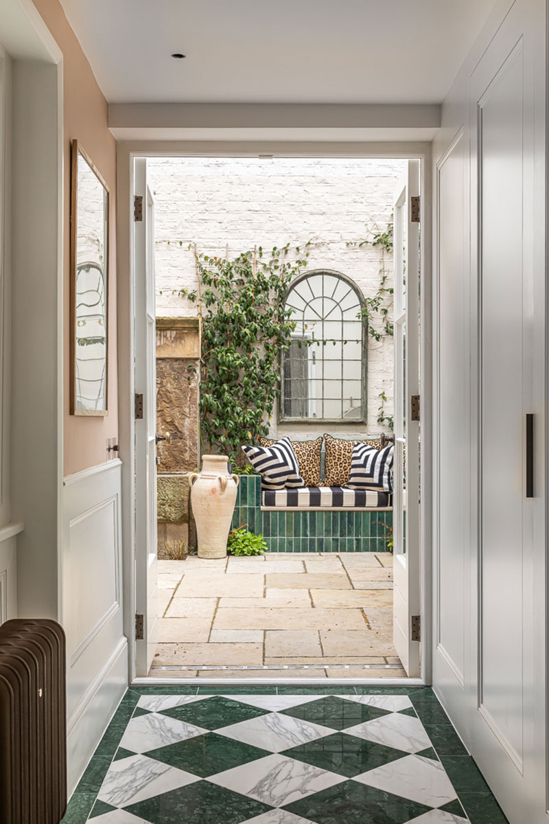 伦敦多彩联排别墅，每个房间都是一段故事-5