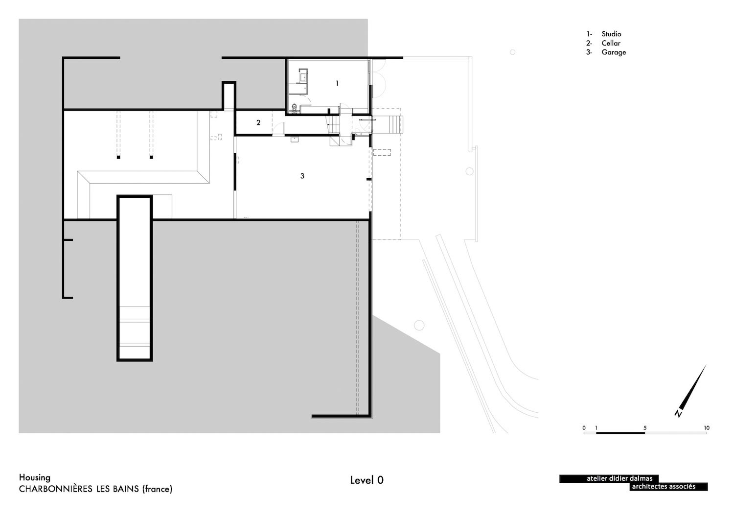 法国 Charbonnières les Bains 自然光住宅-22