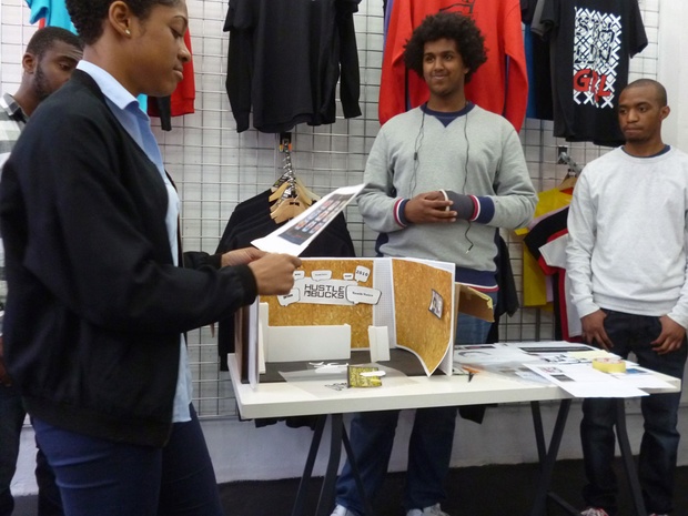 HustleBucks店铺改造及儿童工作坊项目丨英国-14