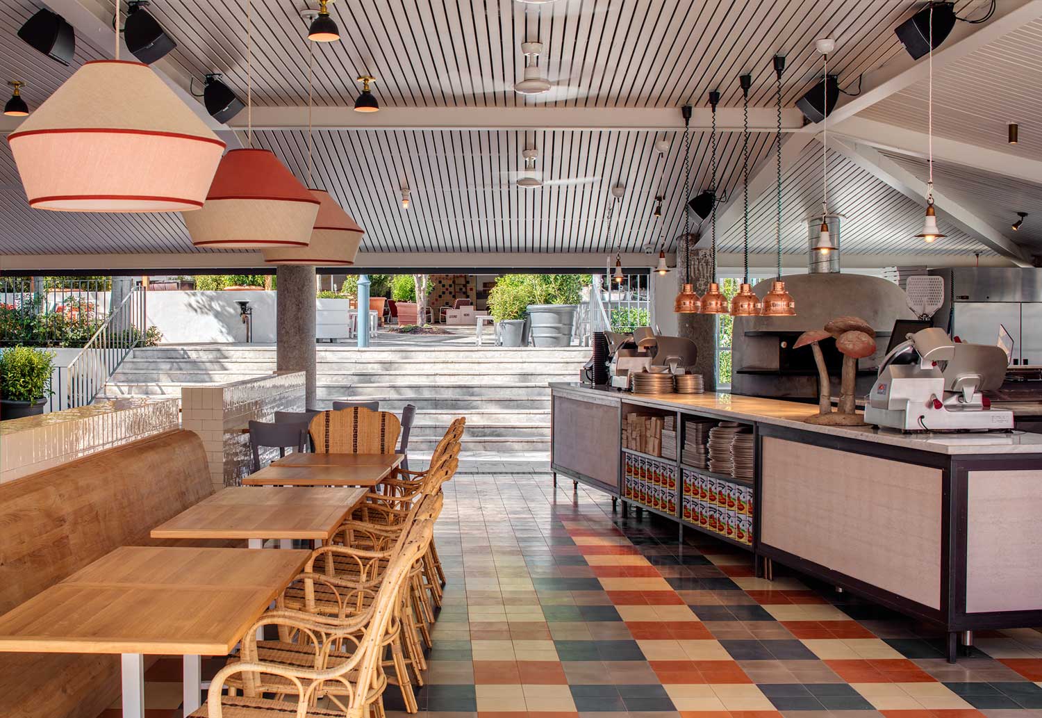 建筑大师 Kelvin Ho | 从零售空间到酒店设计，他的创意之路-49