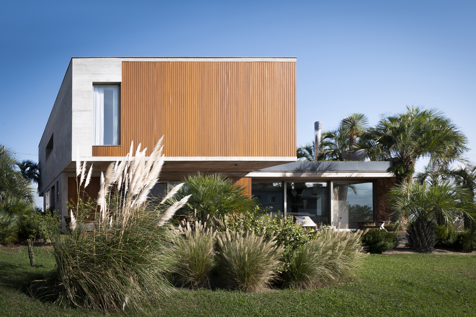 LSG #DM 住宅 | 混凝土棱镜与玻璃空间的互动-25