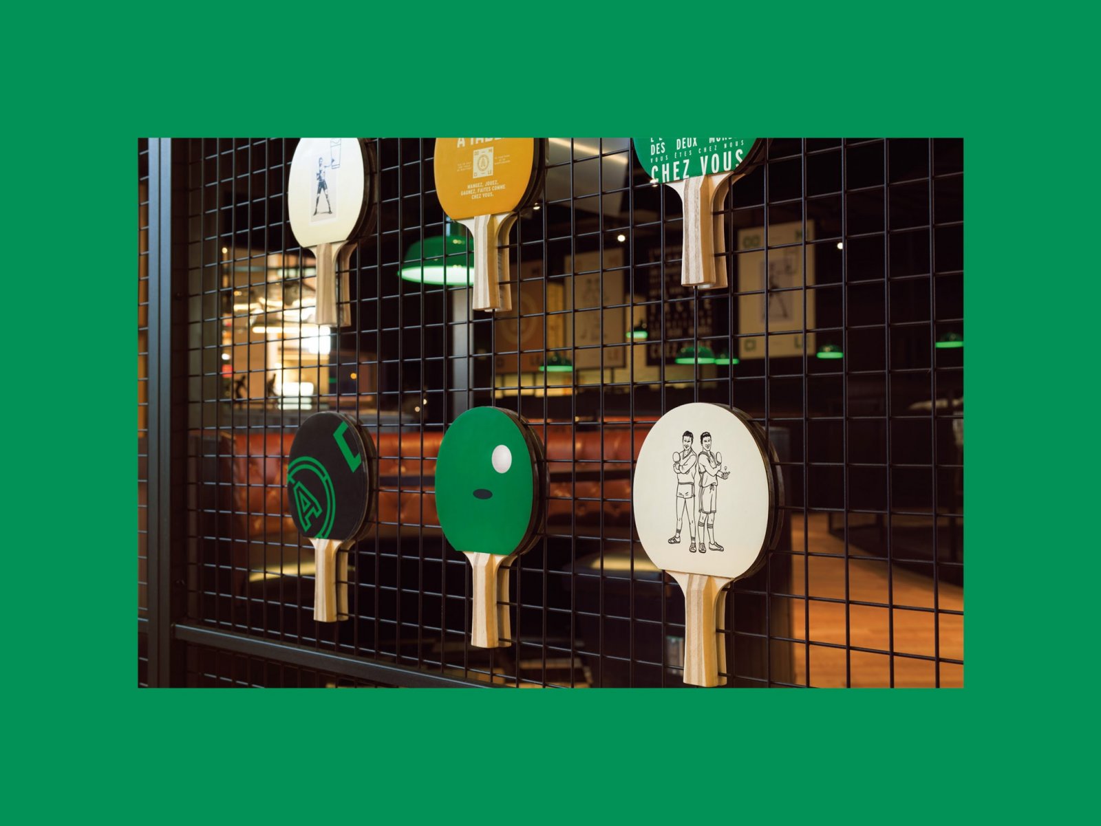 魁北克"À Domicile"工业风餐厅-5