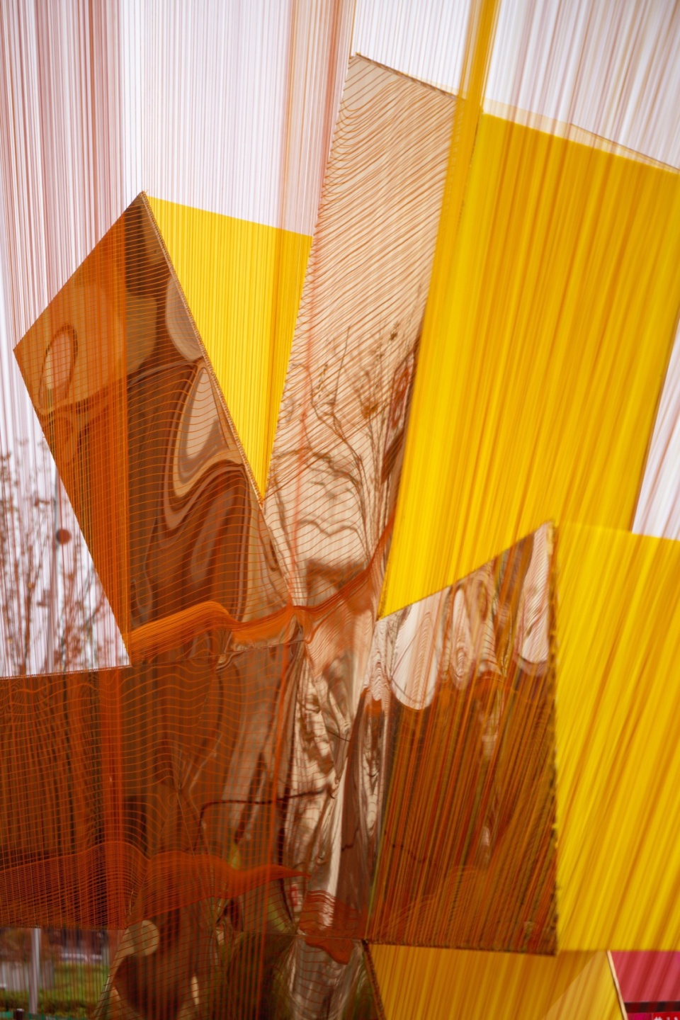 旋膜廊桥和六角金星丨中国上海丨众建筑,众建筑&友谊万岁-54