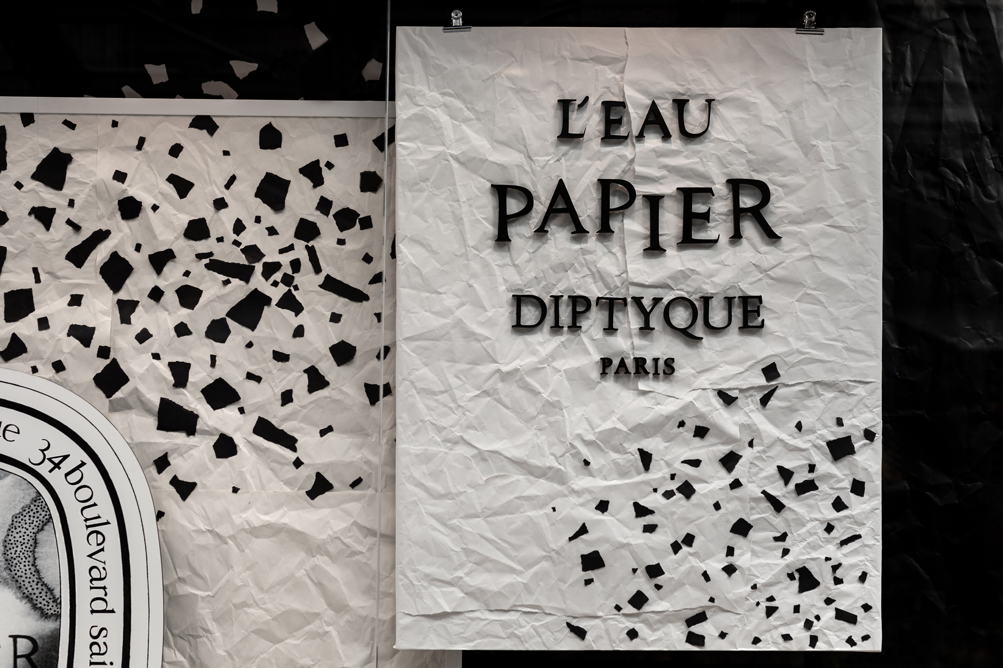 Window display: Galilu x Diptyque "L'EAU PAPIER"-5
