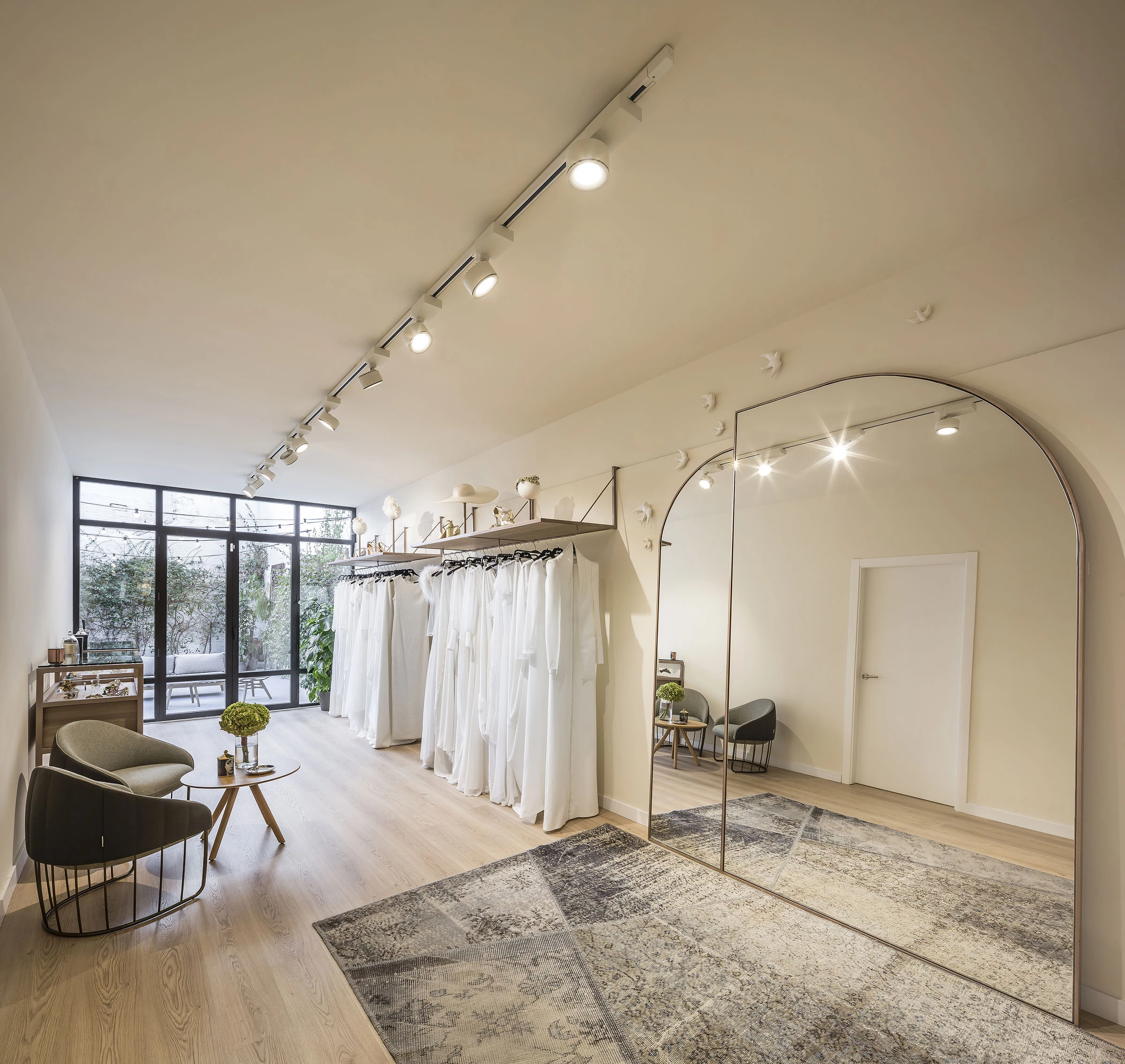 西班牙 Tocados Tousette 婚庆空间设计-14