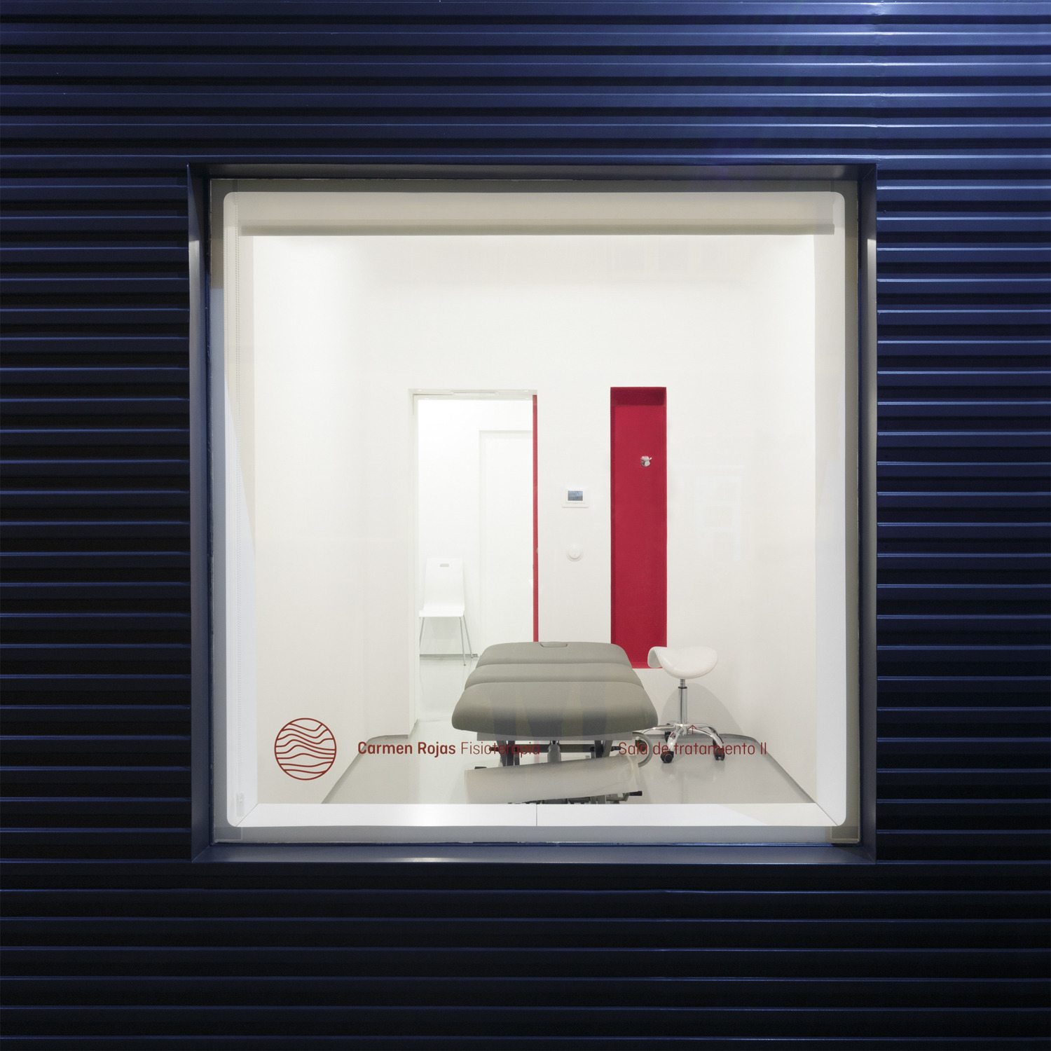 街头物理治疗诊所-11