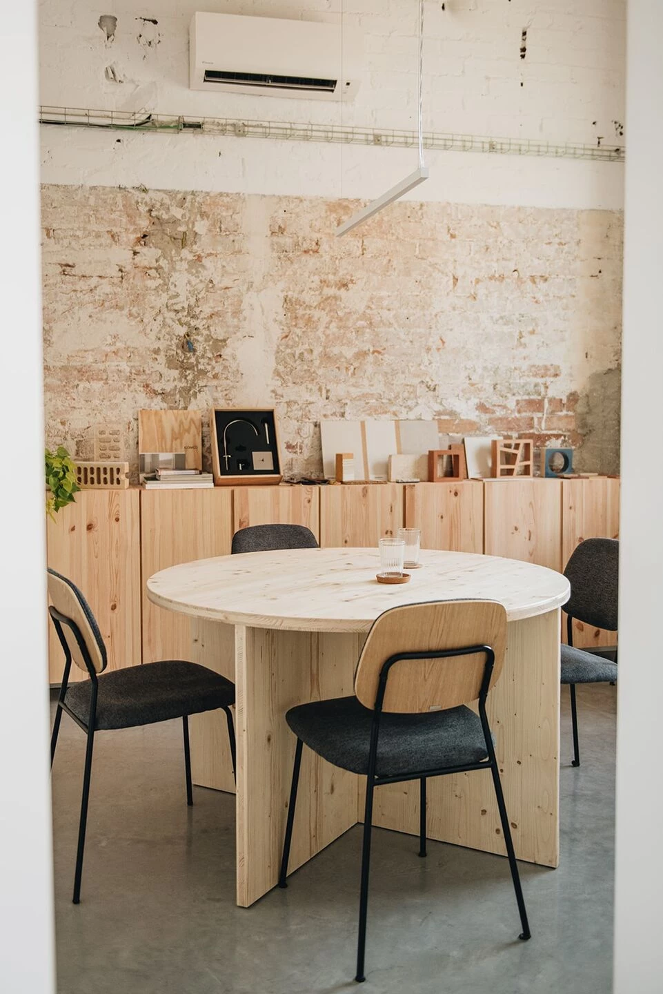 银行与家之间的建筑改造丨undos arquitectura-35