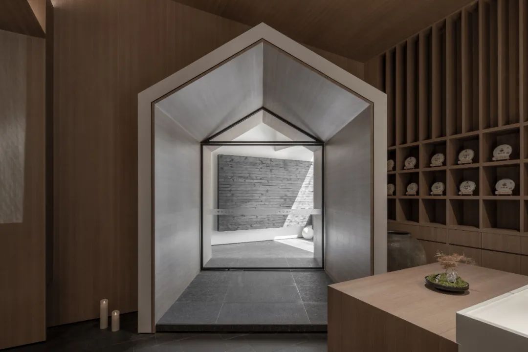 任迪新作  白大师品牌中心 . 一间茶室雅俗相宜-4