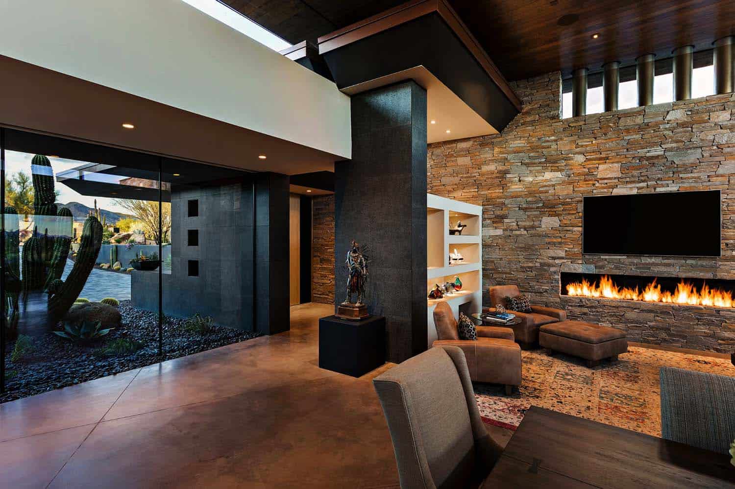 Fascinating modern desert home melds into the Sonoran landscape-2