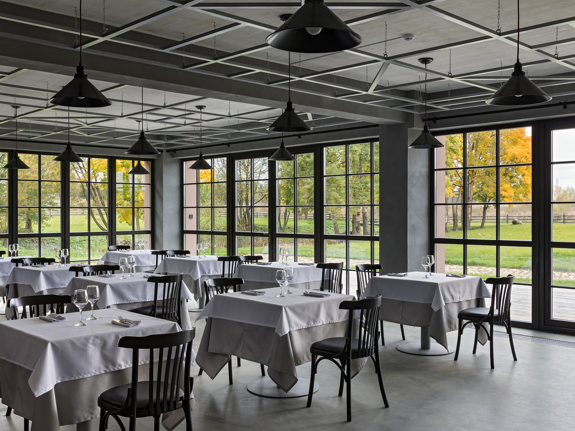 布洛瓦尔2号内饰（由于BROVAR可能是特定品牌、名称等，若有具体背景信息，可能会有更合适译法，这里按常规音译处理） 丨白俄罗斯明斯克丨VAE Studio-58