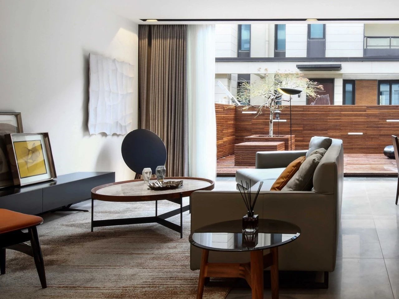 现代 240 平庭院别墅丨中国-2