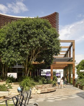 布里斯班西村"The Eaves"商业建筑丨澳大利亚布里斯班丨bureau^proberts