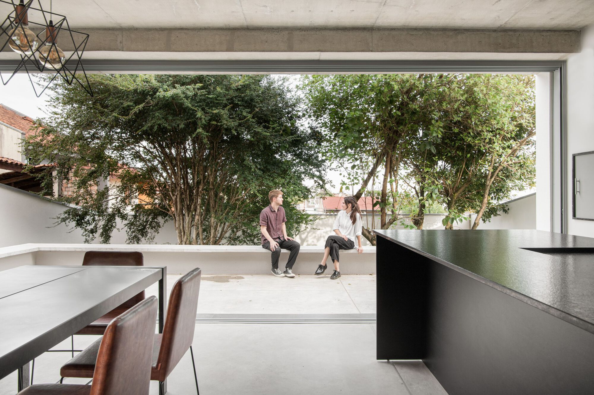 若House João & Maria是特定的名称或表述，可译为若昂和玛丽亚之家丨巴西丨Nommo Arquitetos-21