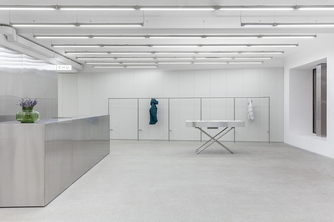 SHU store 服装店丨俄罗斯丨adept.works-23