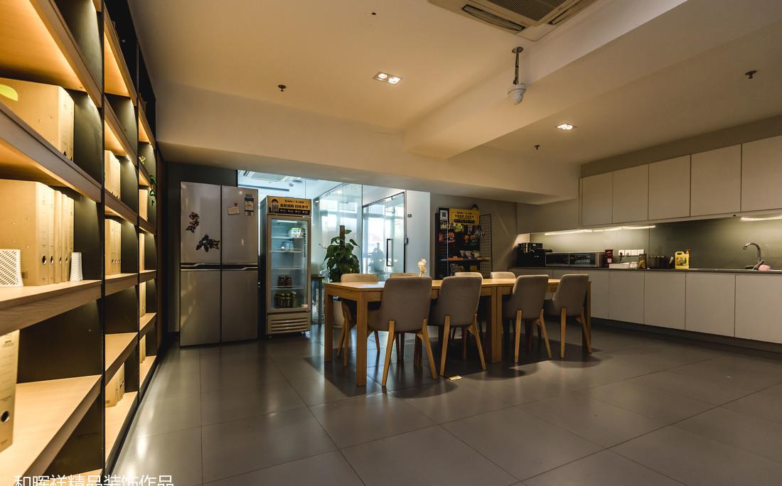 极简主义办公室设计，温馨如家-23