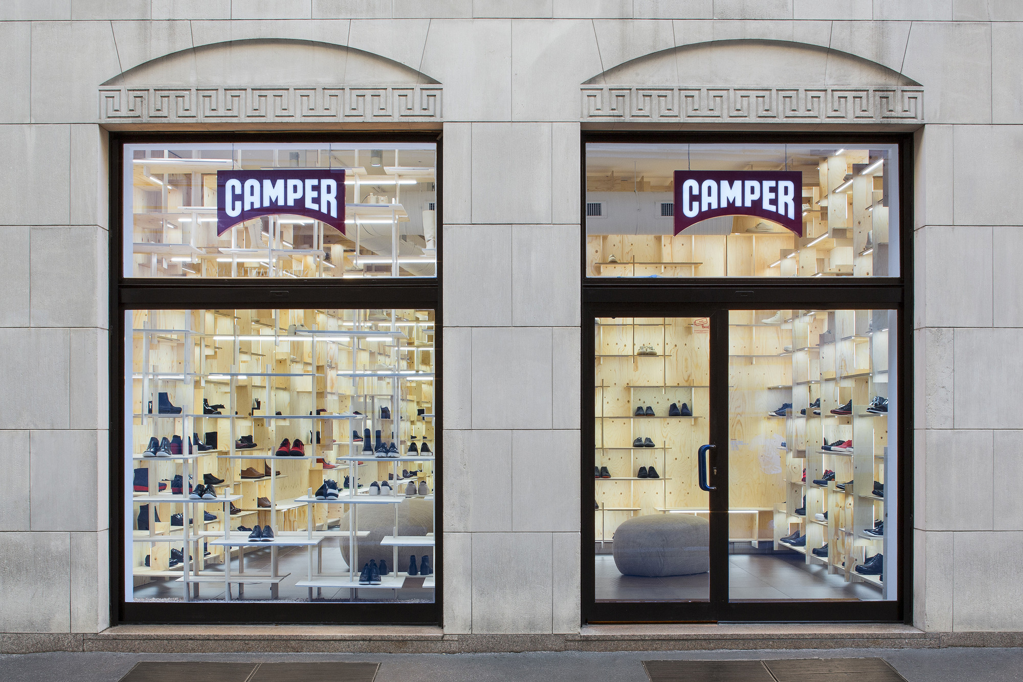 露营者商店米兰-8