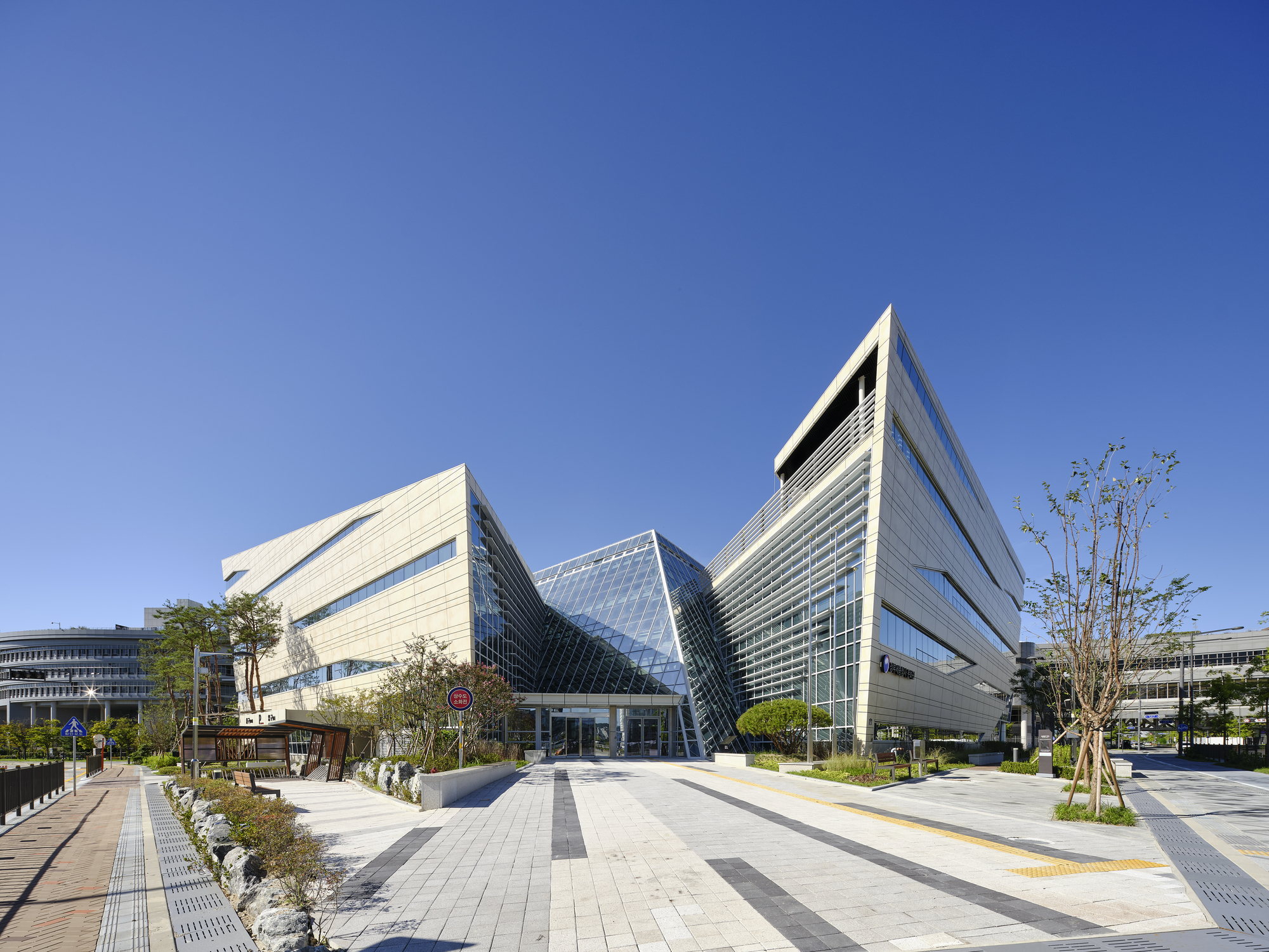 Sejong Government Complex Cultural Center / Daain Architecture Group-23