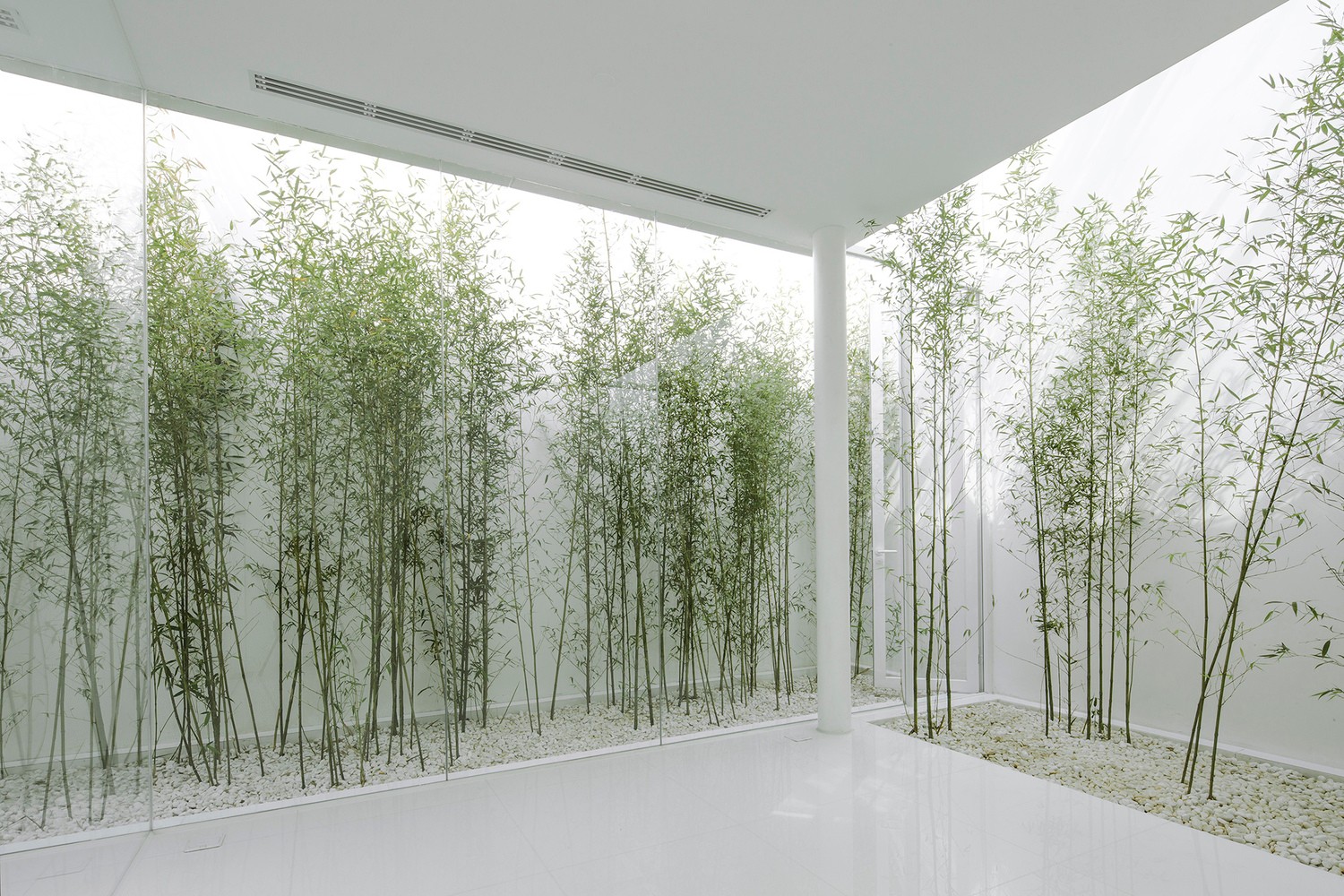 “闹中取静”——购物大厦上建立起竹林环绕的私人会所-25