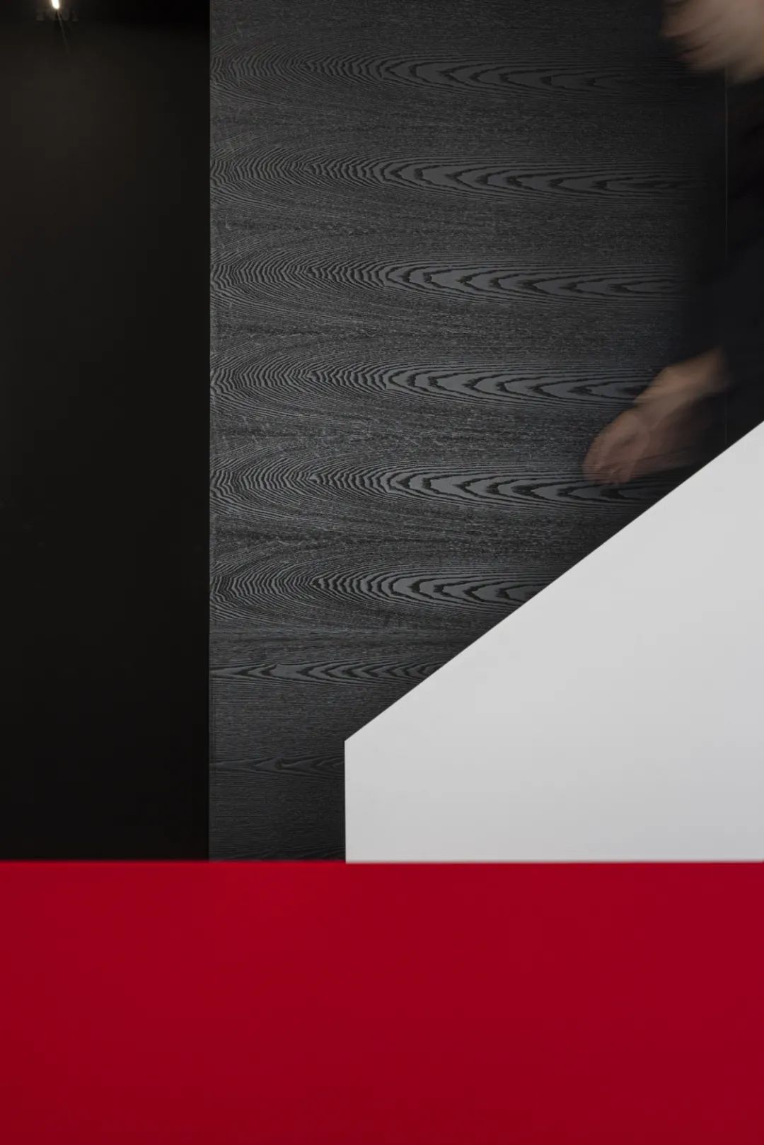 汕头龙光世纪大厦“黑白盒子”丨中国汕头丨HSU许业功设计-9