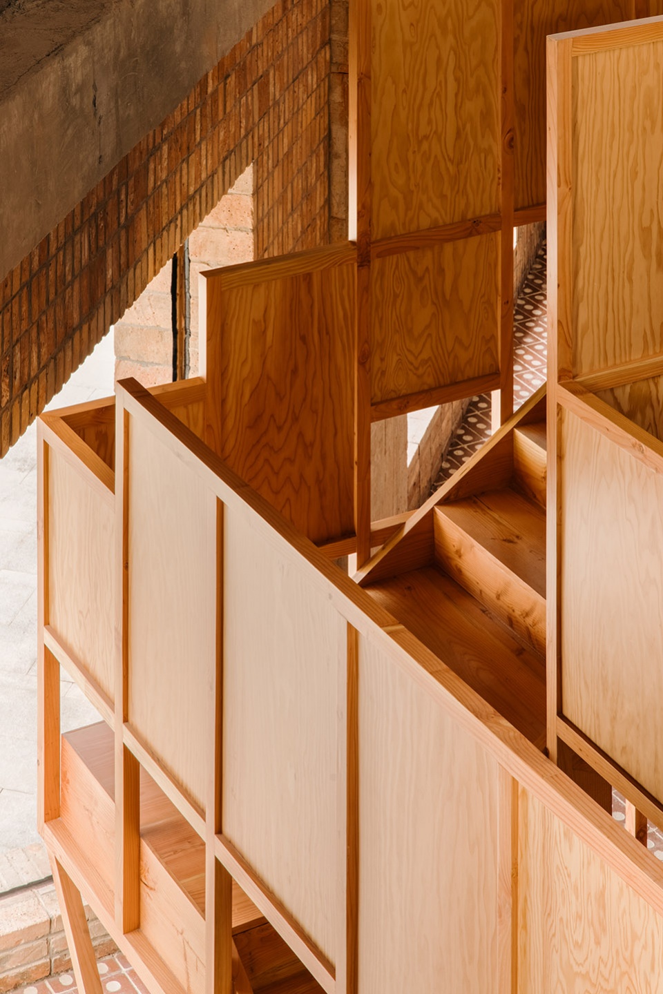 北京吱音店 | 西涛设计工作室创新改造纺织仓库,打造独特家具展示空间-48