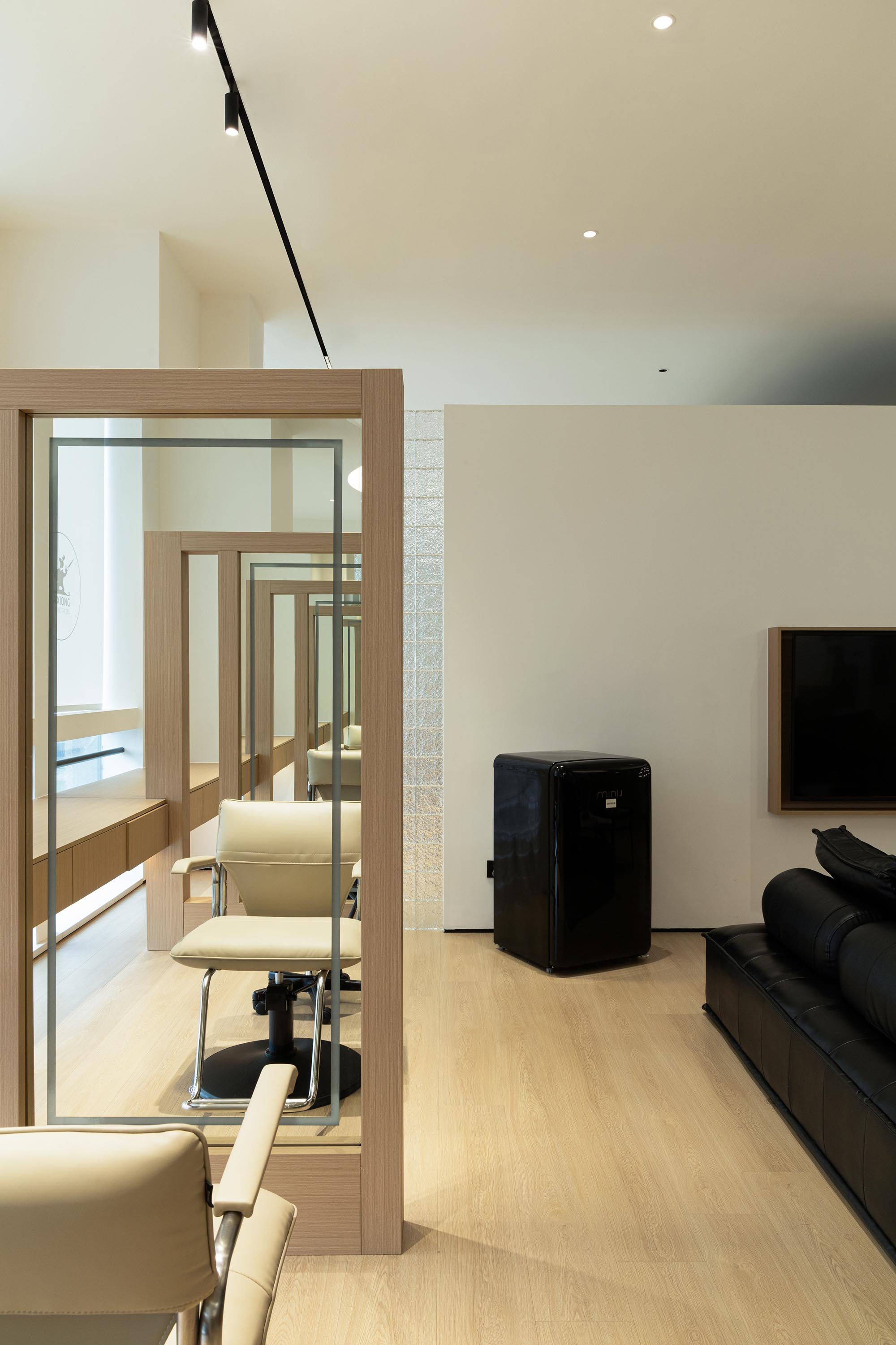 DX 理发店丨几塑空间设计-26