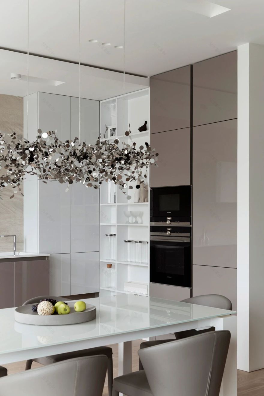 自然光线与木质元素的诗意平衡丨Artem Babayants 工作室-49