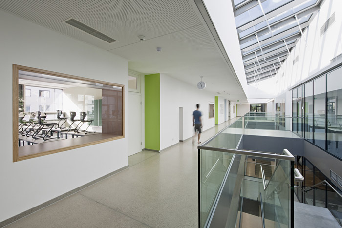 奥地利 Stelzhamerschule 小学重建与扩建,开放式空间激发儿童创造力-24