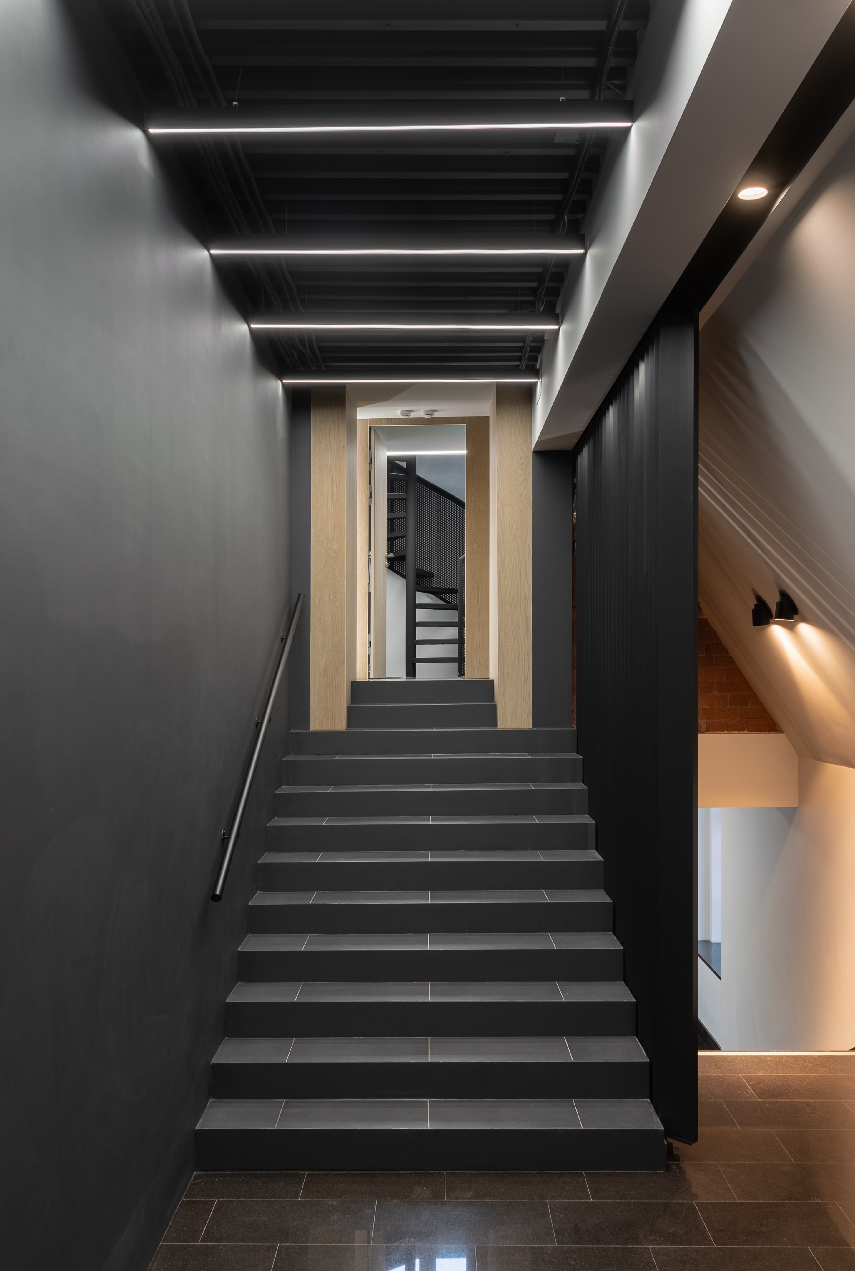 百年工业遗迹中的现代办公空间-17