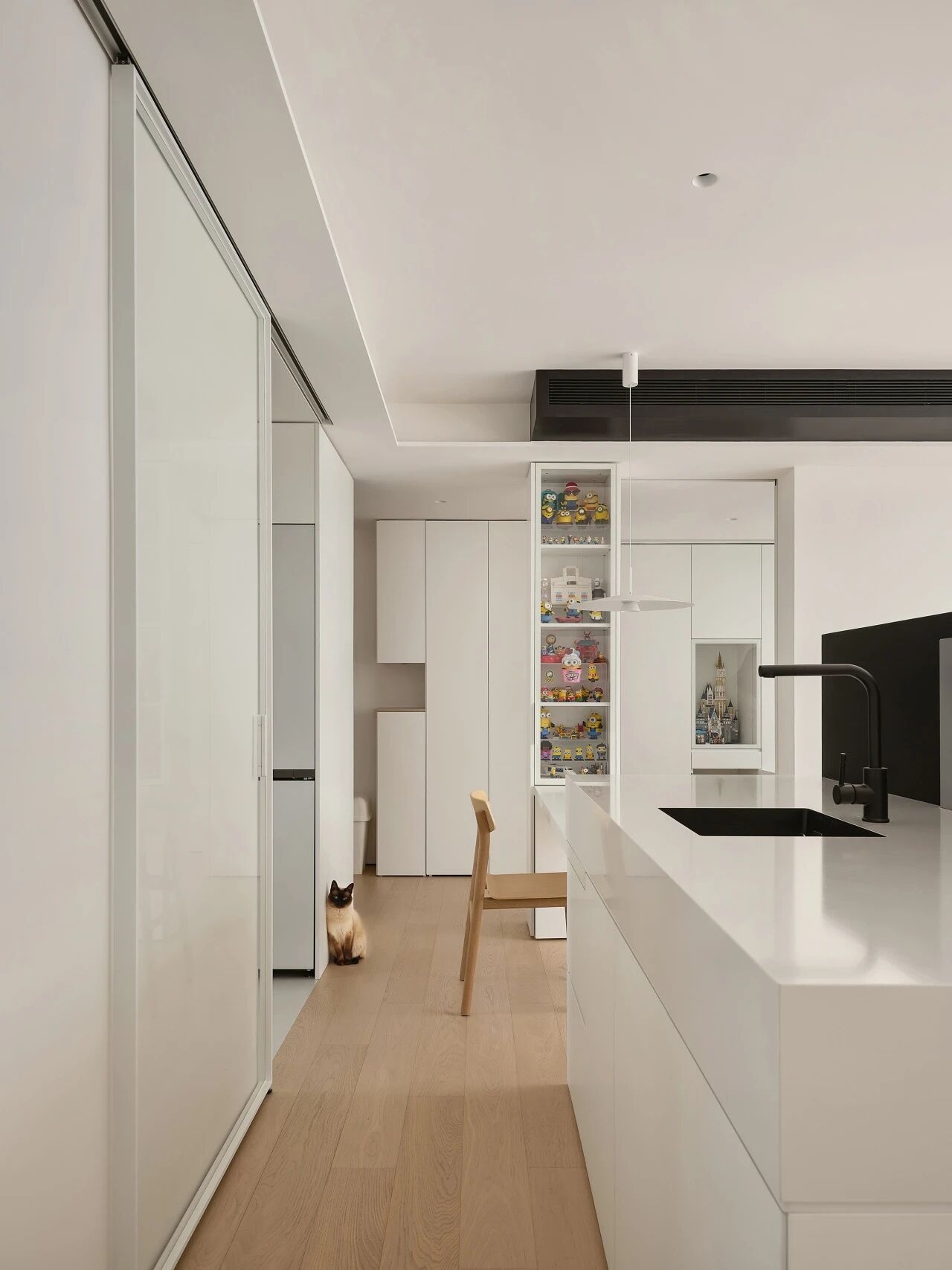 人宠共居的极简宅,藏下人与猫的自在共处 · FF空间设计-15