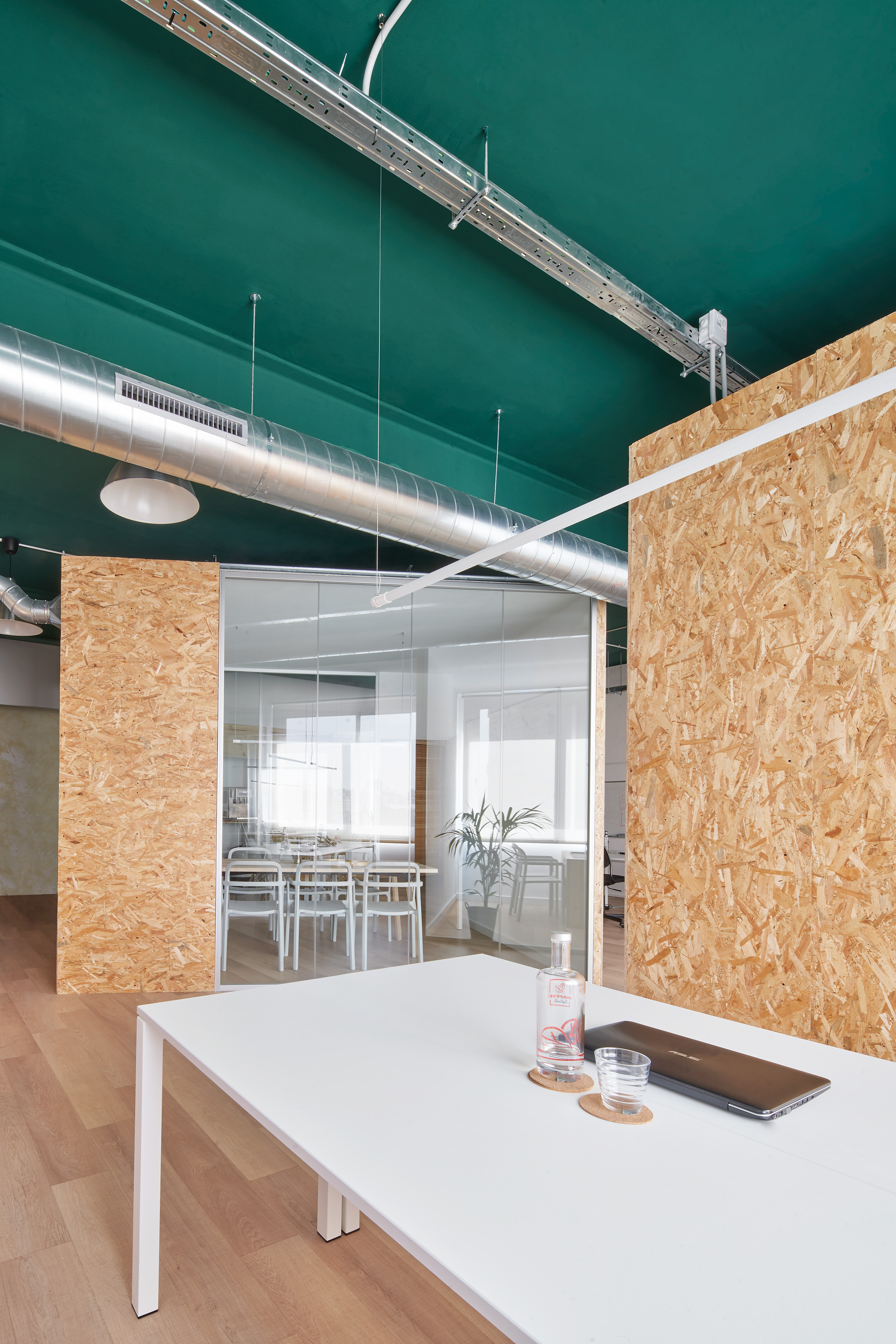 巴塞罗那 Poblenou 区环保办公室设计-19