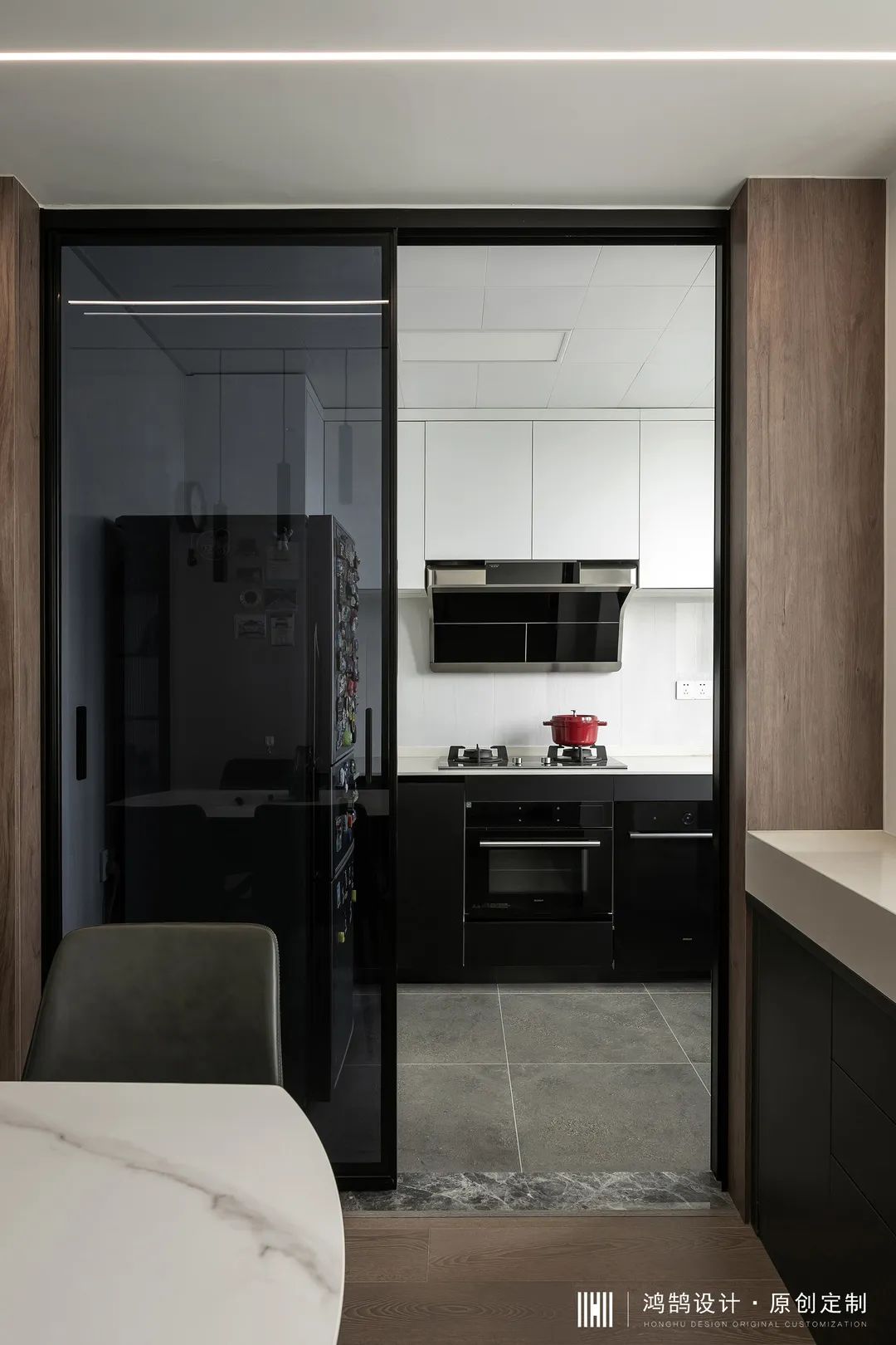 97㎡现代风，潮玩手办与书香之气融合出一个有爱的家-38