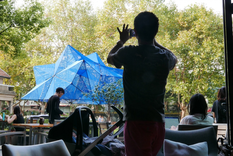 悬浮之境 · 上海愚园路 Cobalt Muffin 艺术装置-33