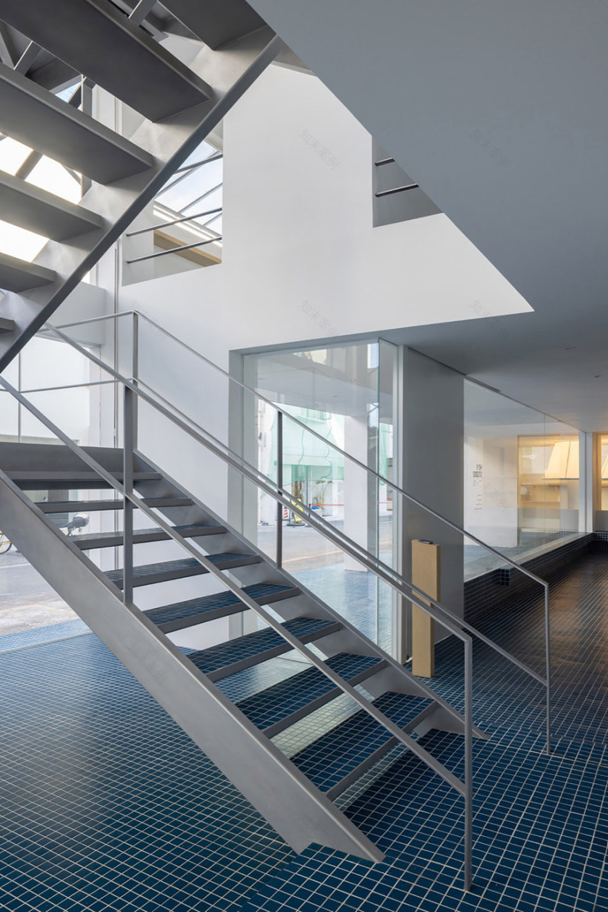 Heyi office 丨中国广州丨偏离空间设计-33