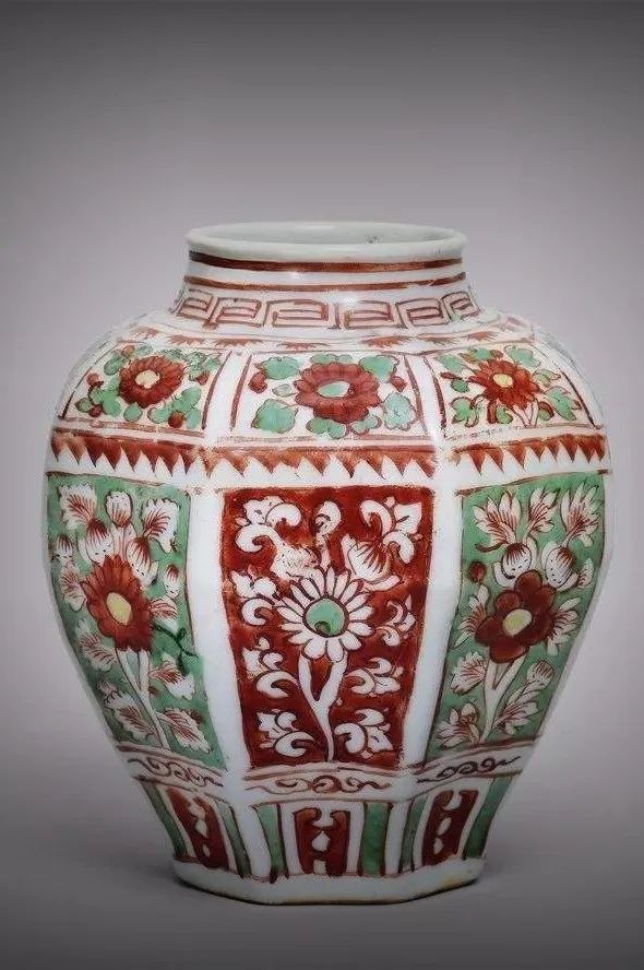 今色厚屋定制 | 红绿撞色打造惊艳空间-11