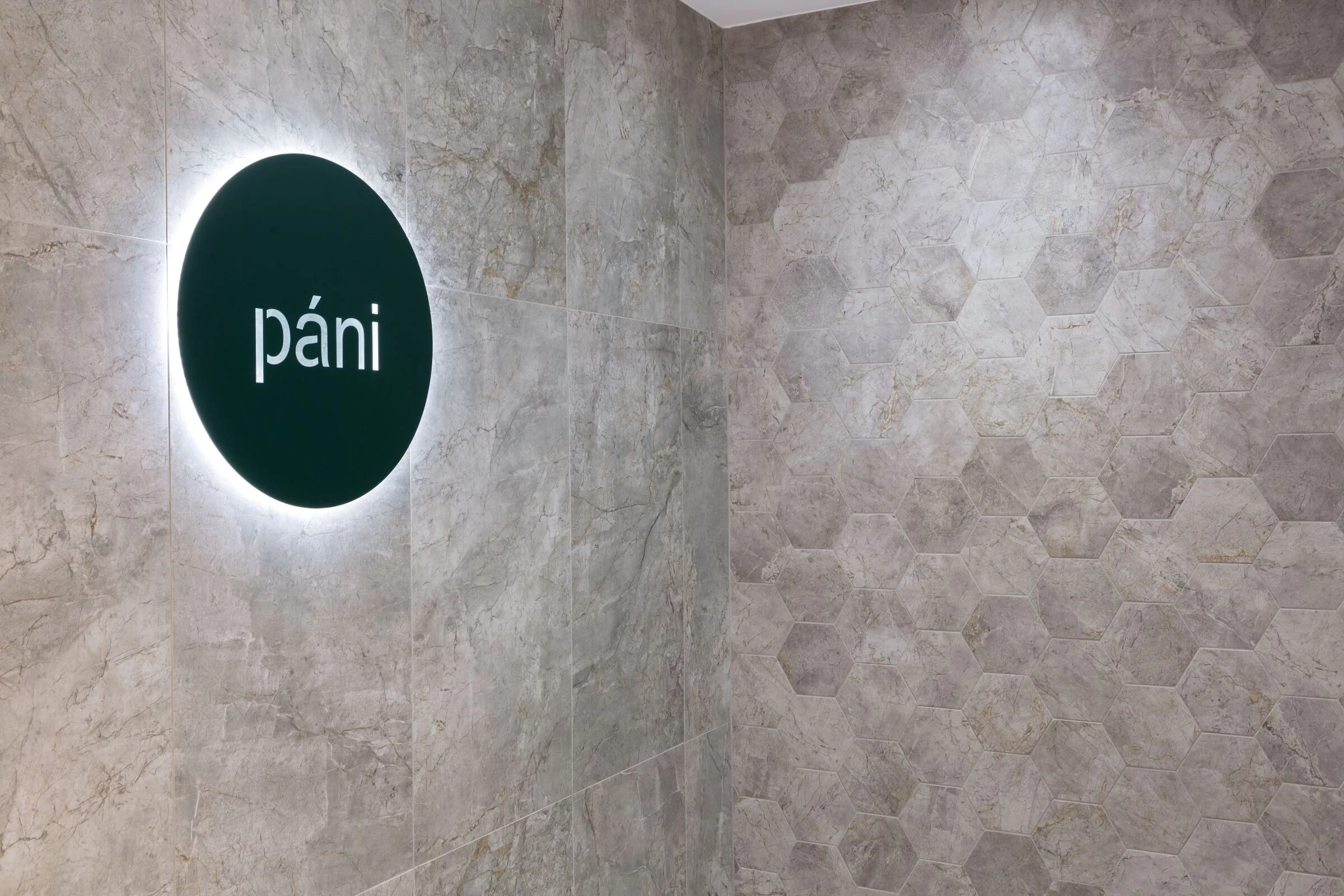 幻影购物中心丨ARION kúpelnové štúdio-12