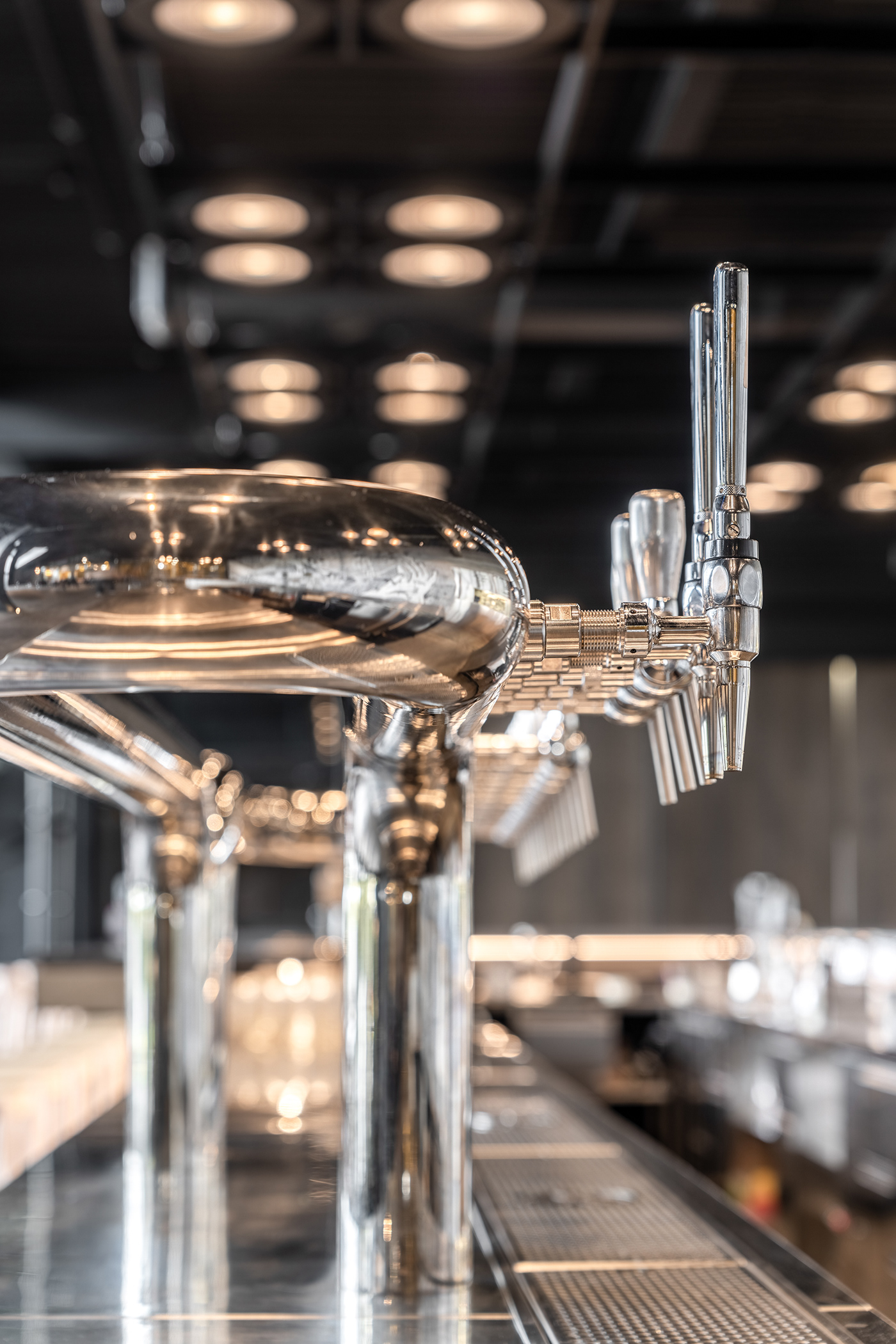 MOVA 啤酒空间丨乌克兰丨balbek bureau-39