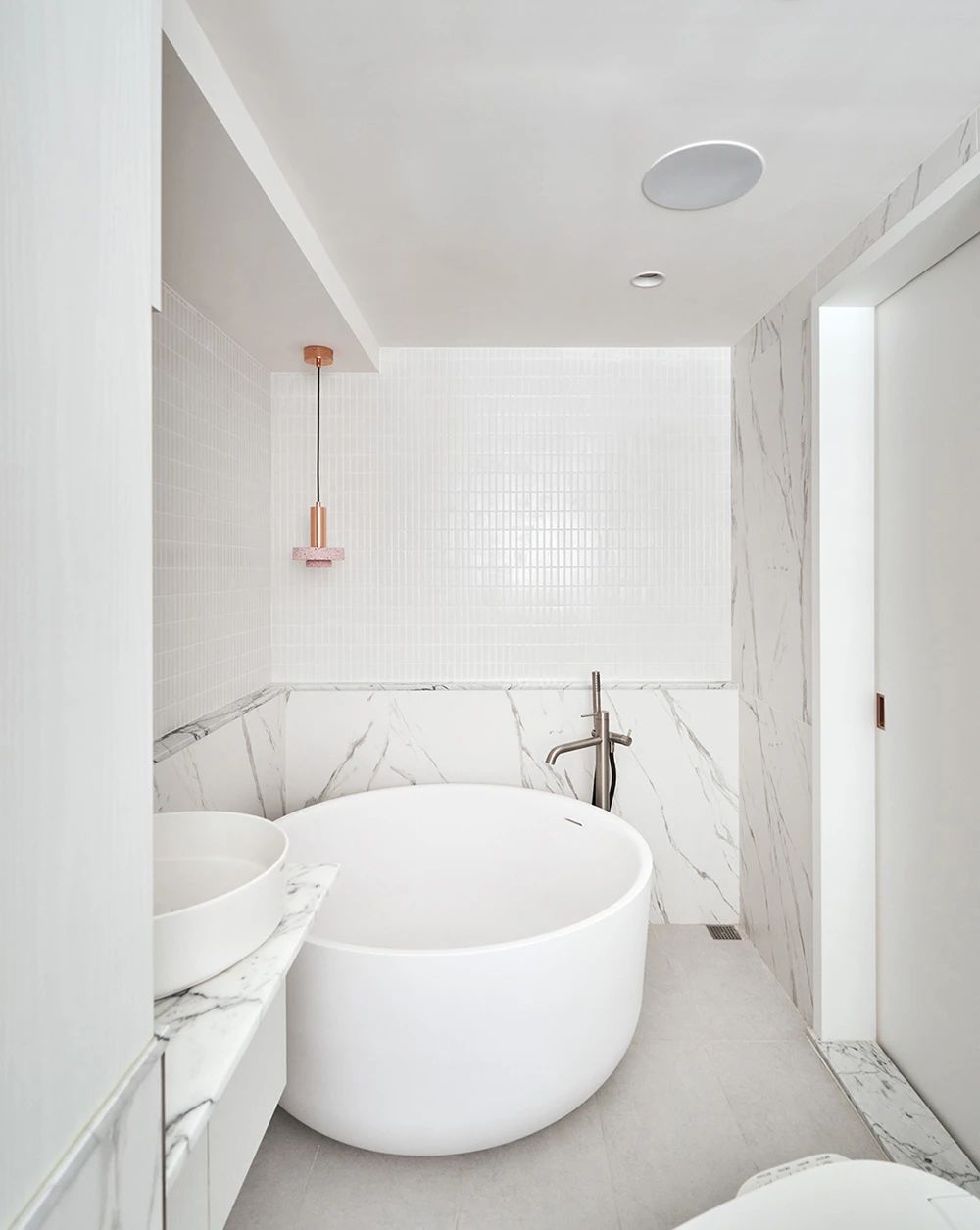 现代法式风格独居女孩的家-43