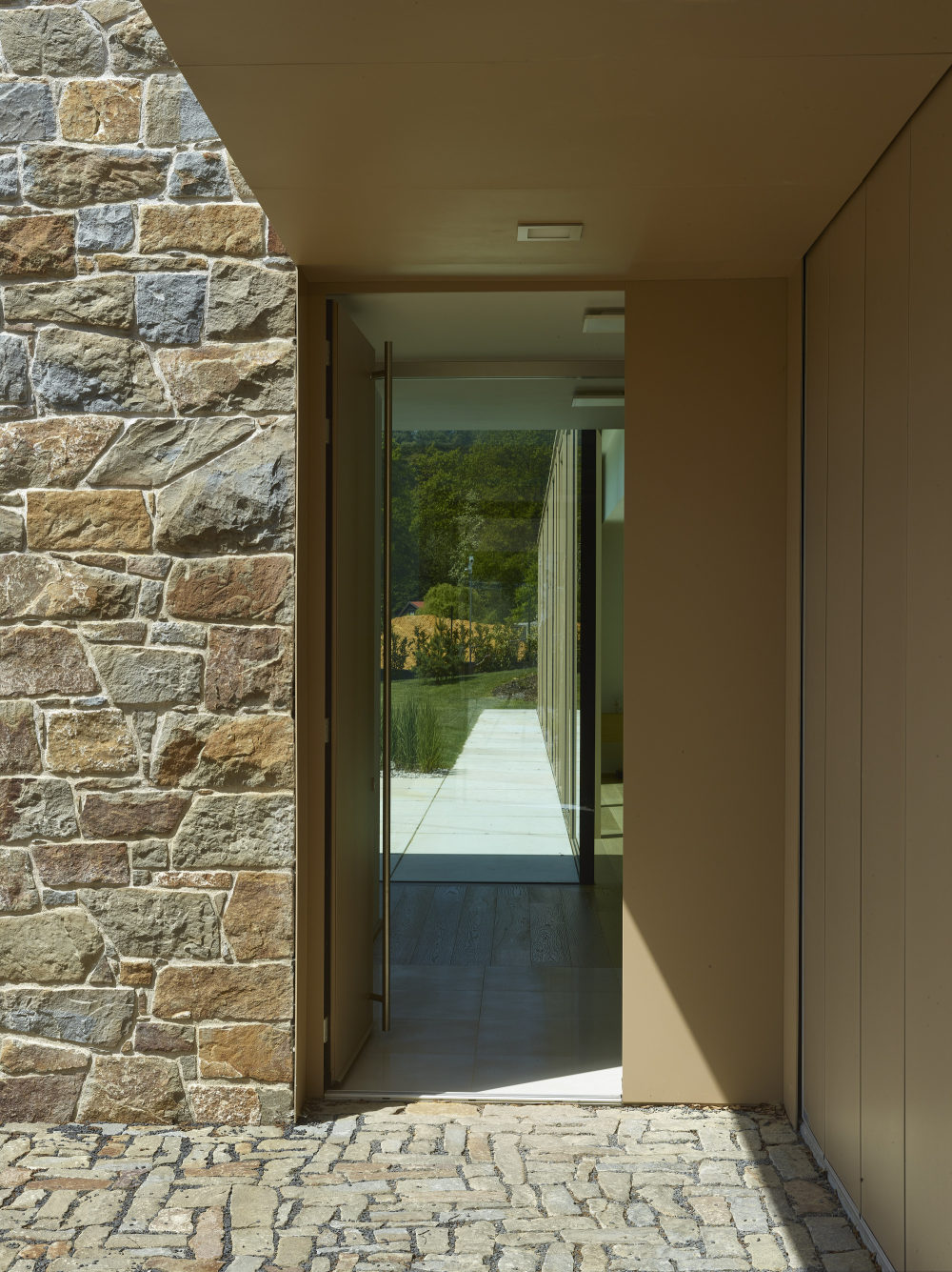 捷克森林中的悬浮别墅-22