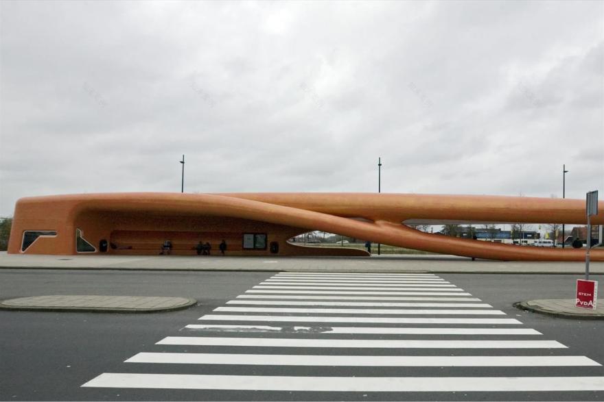 奇特鲸鱼颚状公交站-3